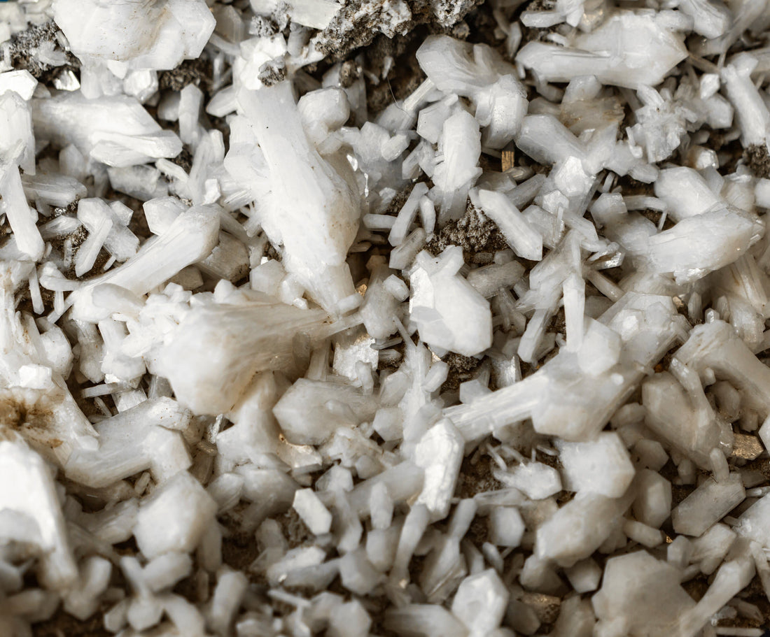 Zeolite: Grading & Localities