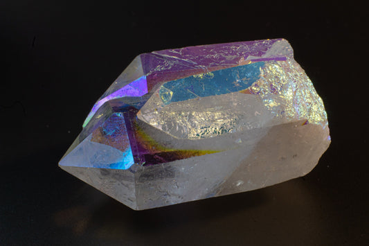 Angel Aura Quartz: Formation, Geology & Varieties