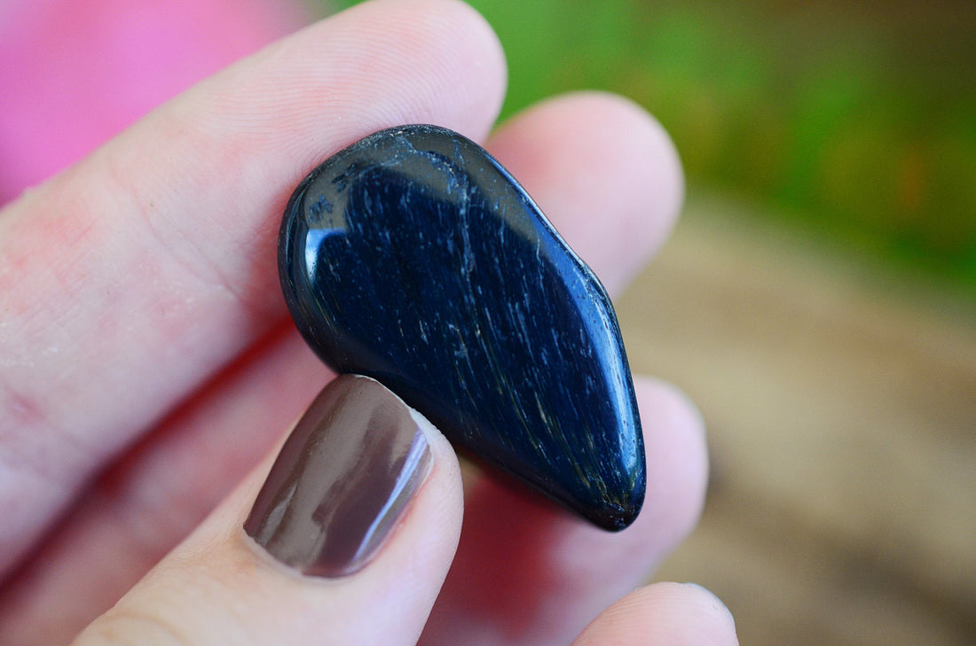 Falcon’s Eye: Mythical & Magic Uses — A Practical Guide