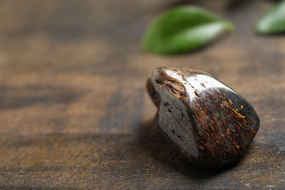 Bronzite — Formation, Geology & Paragenetic “Varieties”