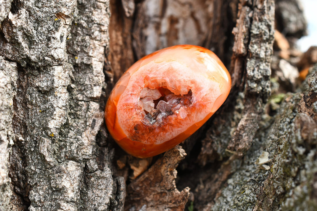 Carnelian — Formation & Geology (Varieties)