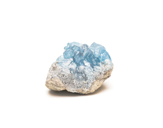 Celestine (Celestite) — Mythical & Magic Uses (Practical Guide)