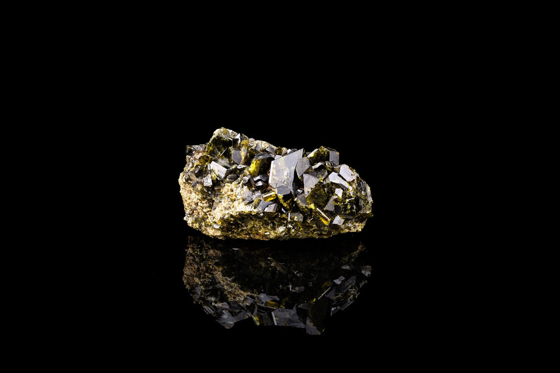 Epidote: Mythical & Magic Uses — A Practical Guide