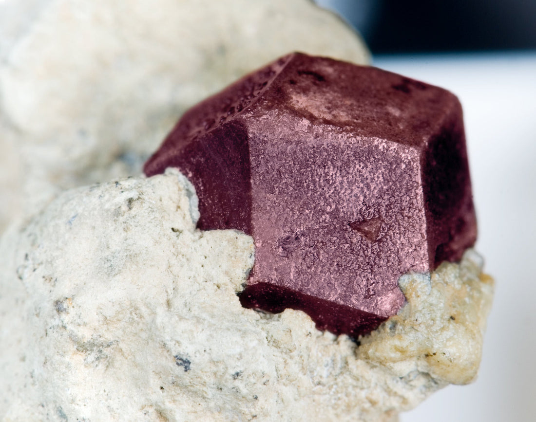 Garnet: Grading & Localities