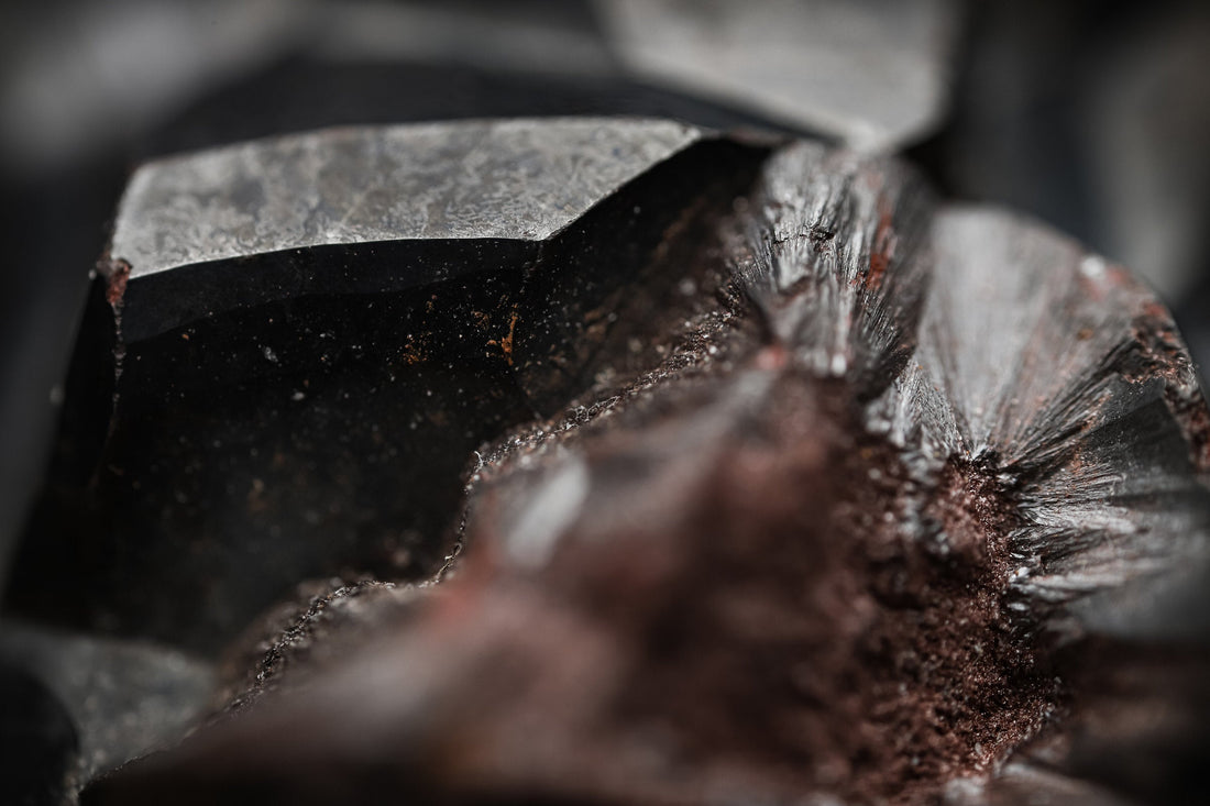 Forge‑Gate of Steady Courage — A Hematite Spell