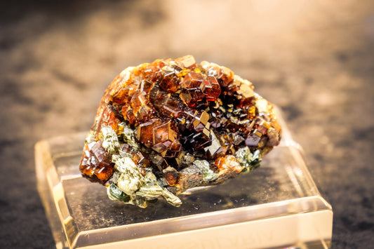 Hessonite (Grossular): Formation, Geology & Varieties