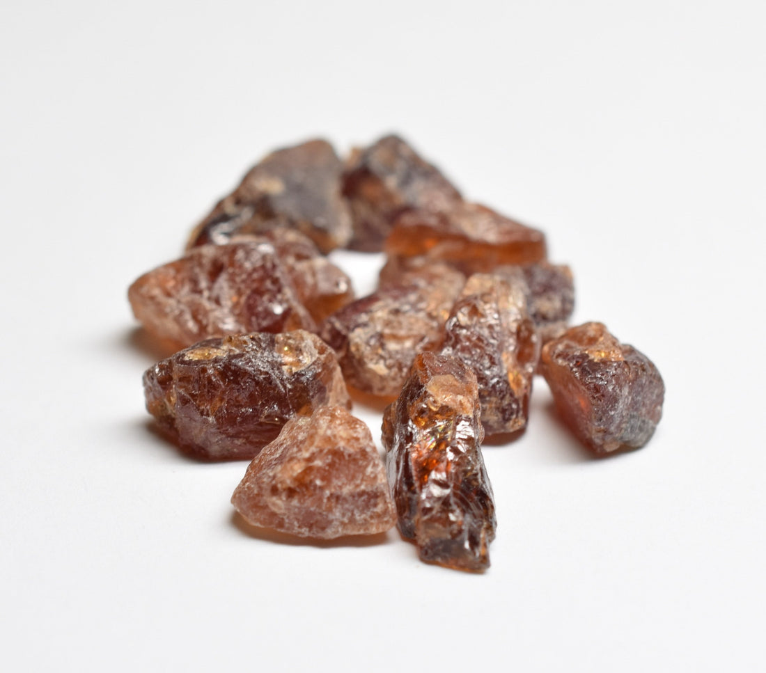 The Ledger of Cinnamon Light — A Legend of Hessonite