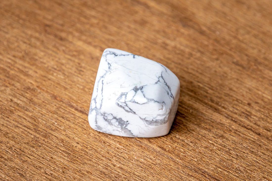 Howlite: Physical & Optical Characteristics