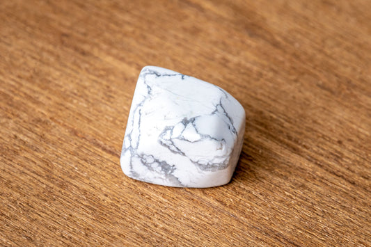 Howlite: Physical & Optical Characteristics