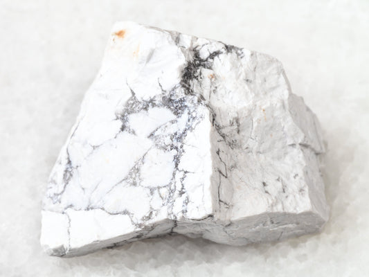 Howlite: Legends & Myths