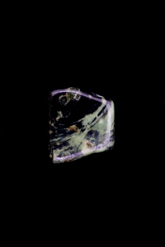 Kambaba Jasper: Physical & Optical Characteristics