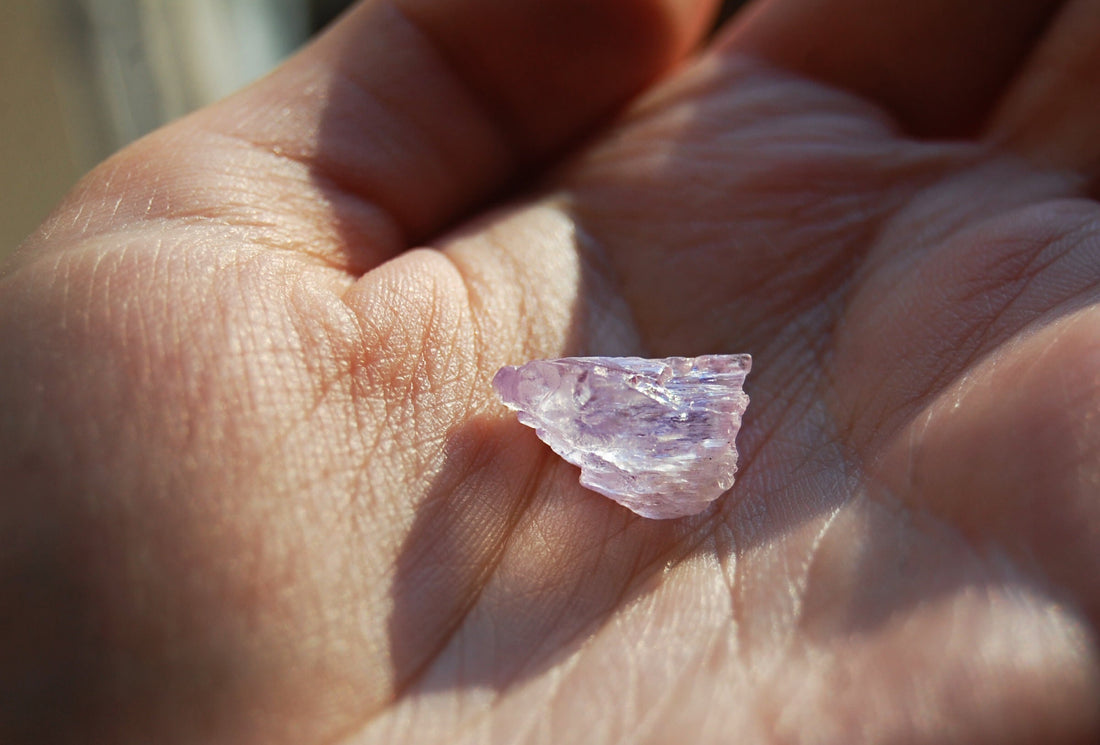 Kunzite: Grading & Localities