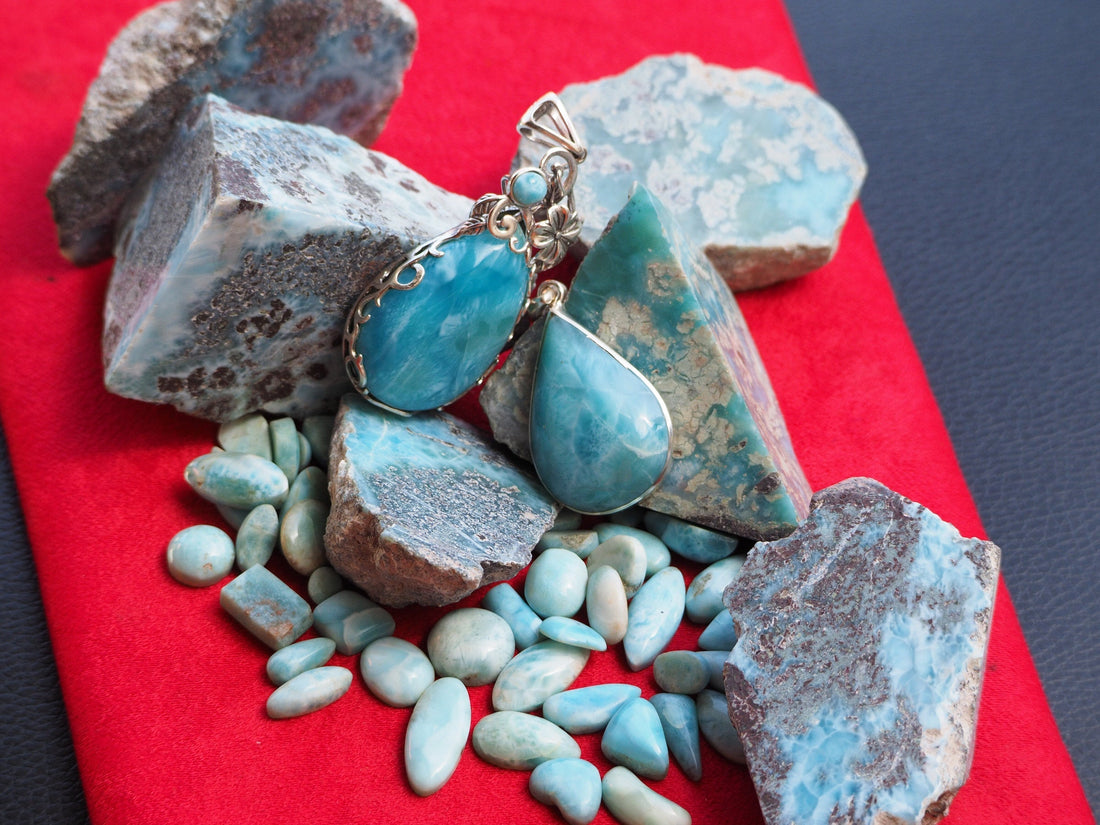 Larimar: Grading & Localities