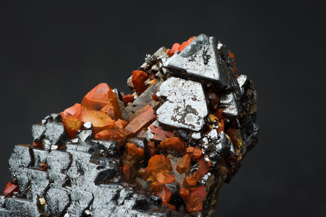 Magnetite (Lodestone): History & Cultural Significance