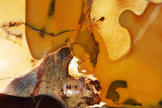 Mookaite Jasper: Mythical & Magic Uses — A Practical Guide