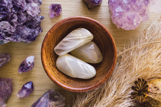 Moonstone: Grading & Localities