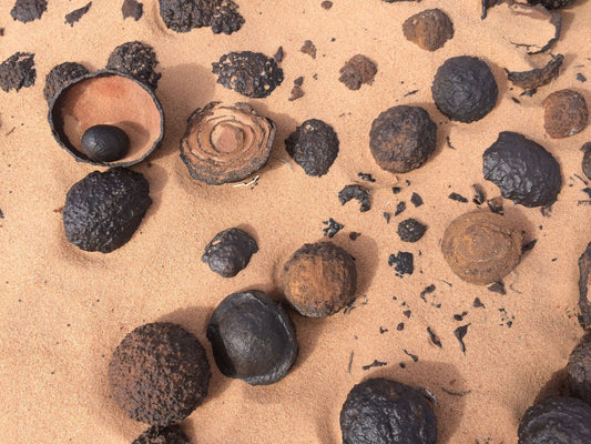 Moqui Marbles (Iron‑Oxide Concretions): Physical & Optical Characteristics