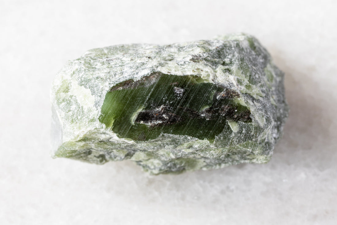 Nephrite Spell — “Green‑Thread Pact”