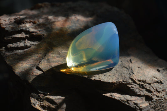 The Lantern of Two Moods — A Legend of Opalite
