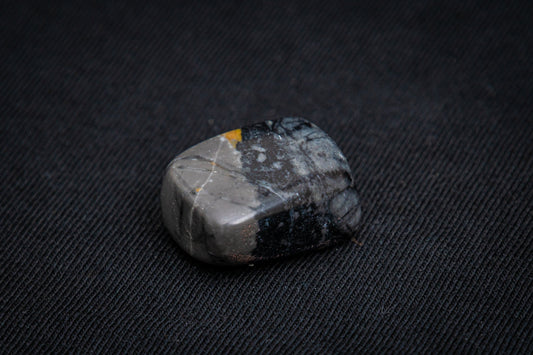 Picasso Jasper: “Lines That Became a Road” — A Legend of the Stormgrid Stone