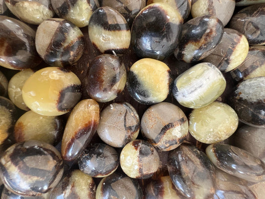 Polychrome Jasper: Mythical & Magic Uses — A Practical Guide