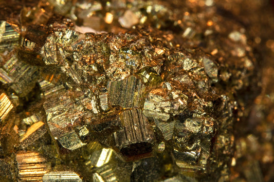 The Gate‑Sun of Navarune — A Pyrite Legend