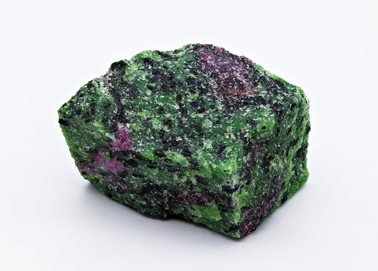Ruby with fuchsite - www.Crystals.eu