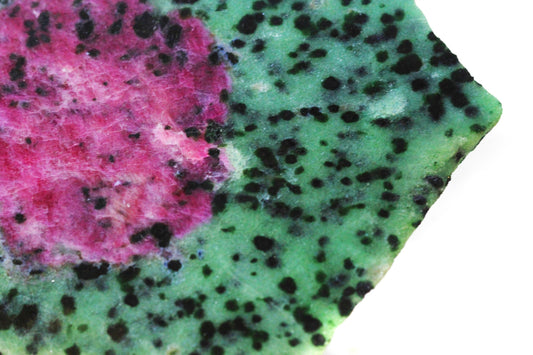 Ruby with Zoisite (Anyolite): Formation, Geology & Varieties