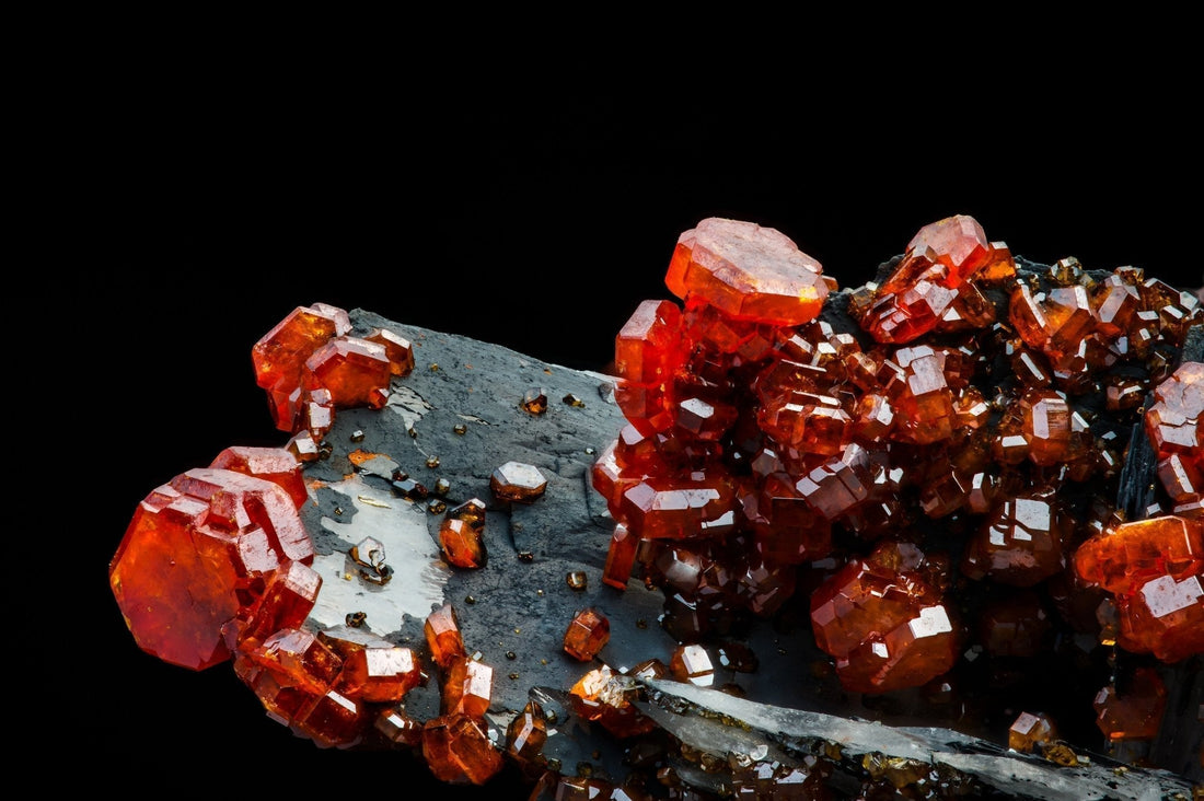 Vanadinite - www.Crystals.eu