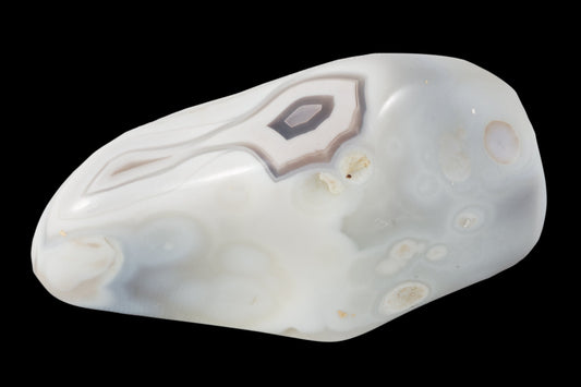 White agate: Grading & Localities