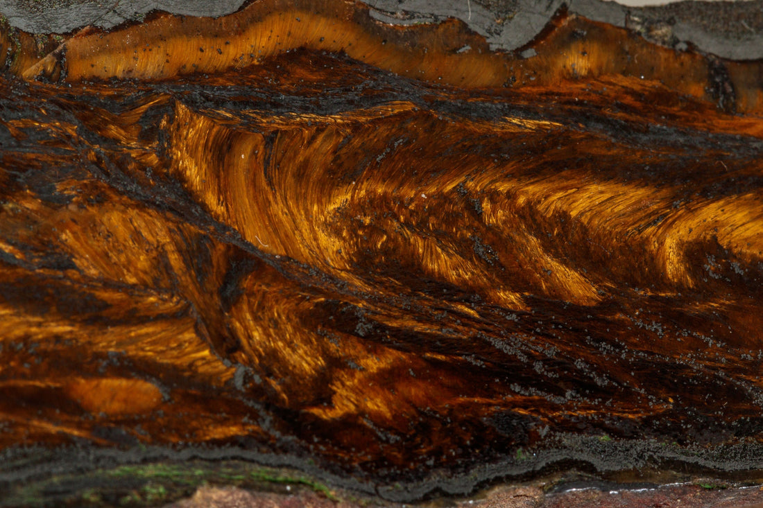 Yellow Tiger’s Eye: Formation, Geology & Varieties