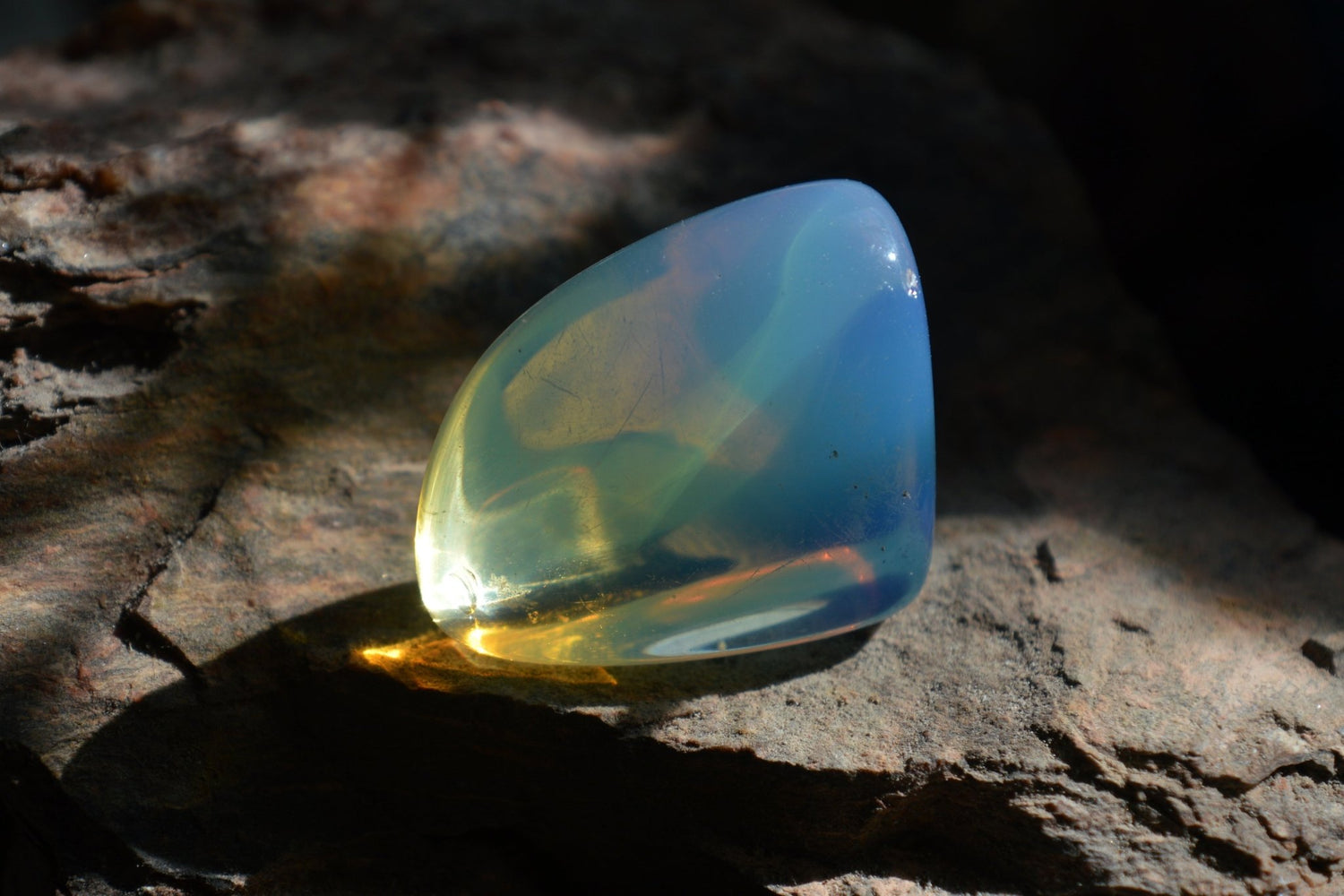 Opalite - www.Crystals.eu