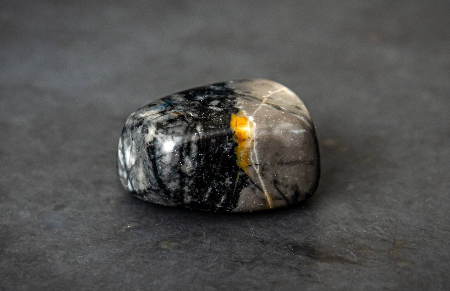 Picasso Jasper - www.Crystals.eu