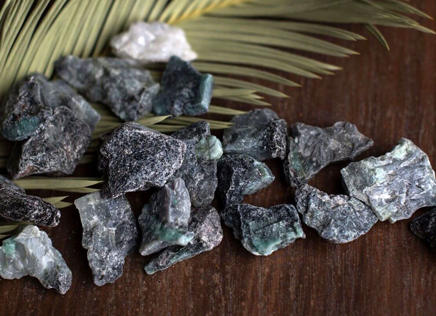 Raw - www.Crystals.eu