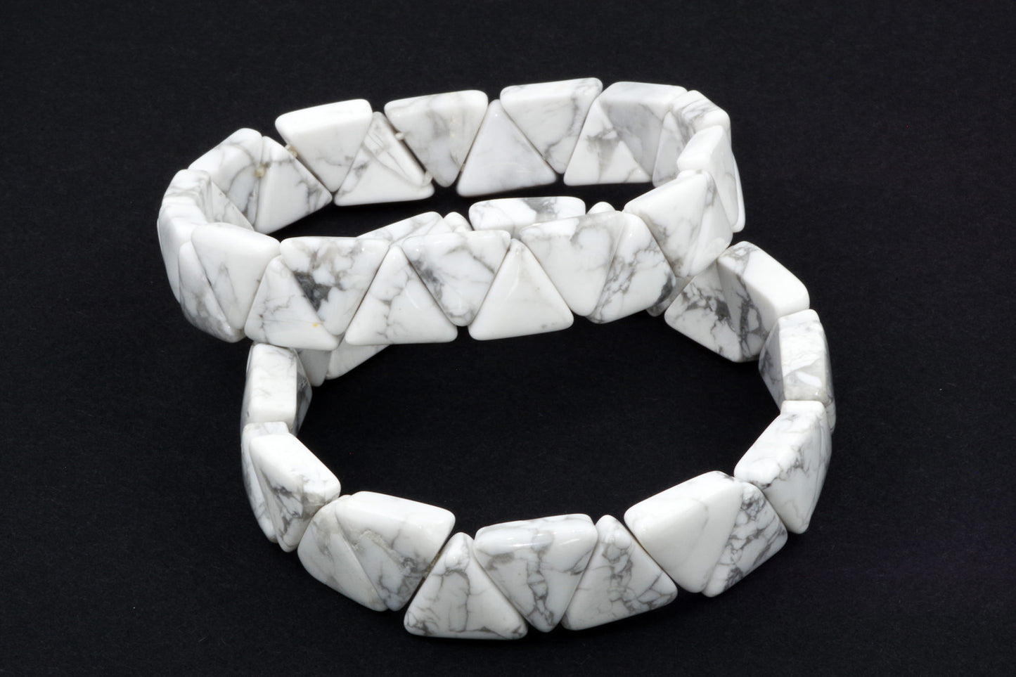 Bracelet Howlite – Triangle