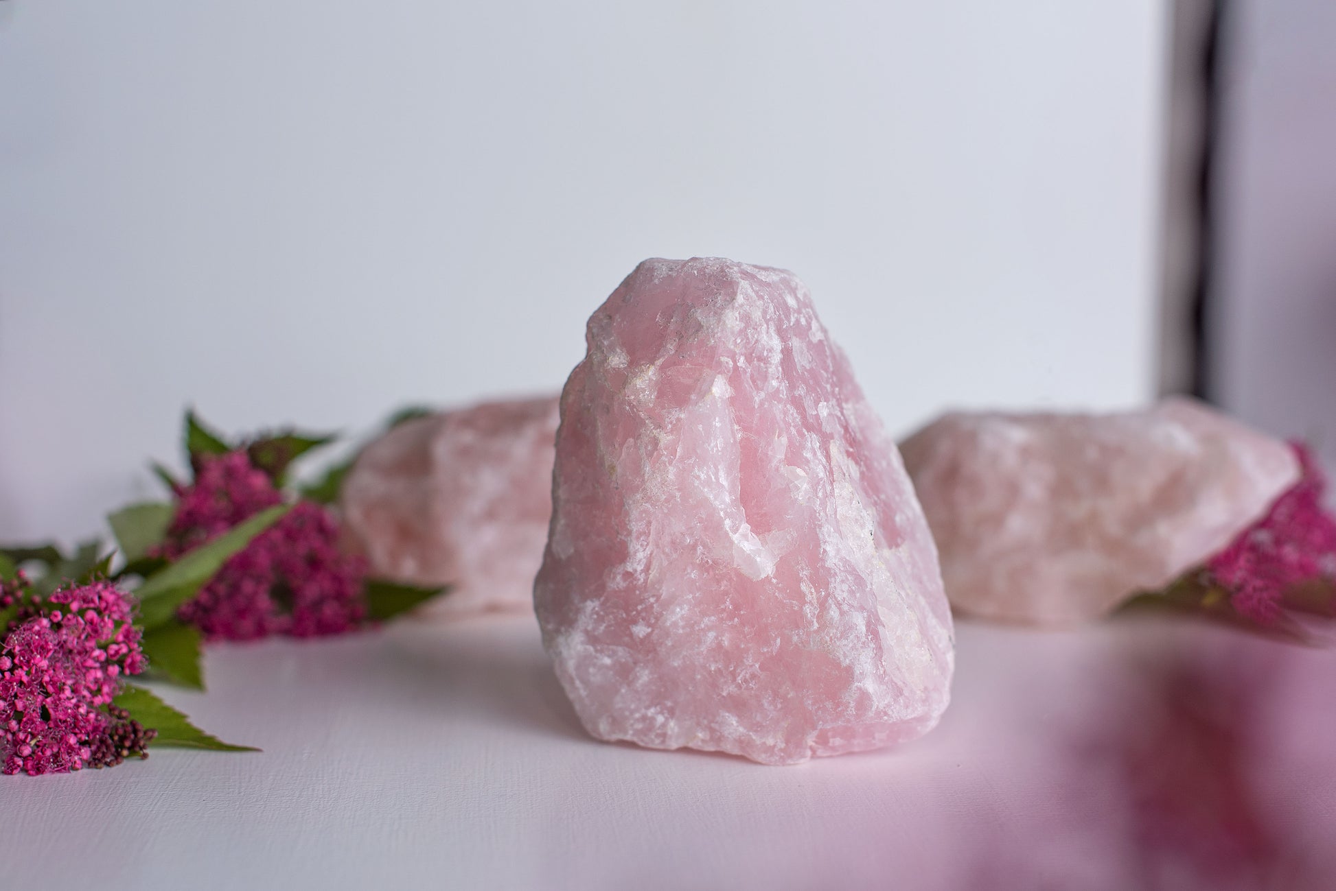 Rose quartz– Raw– 0.5 - 1.5kg - www.Crystals.eu