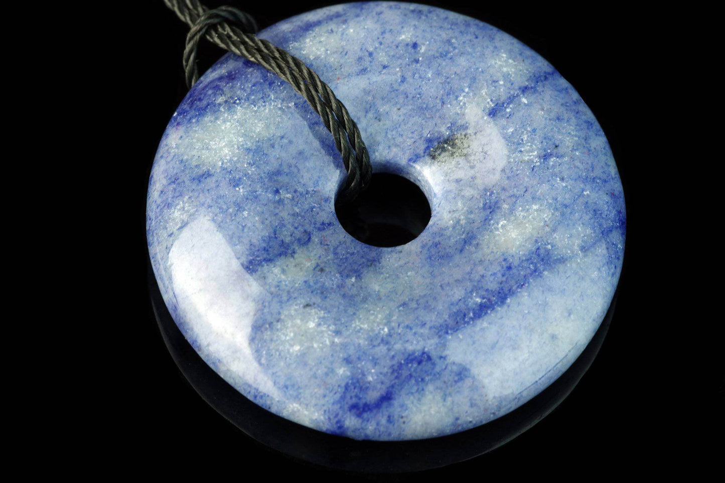 Blue quartz pendant – Donut 30mm