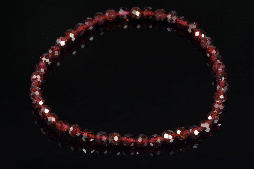 Garnet bracelet – 3-4mm
