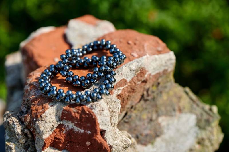 Hematite bracelet – DNA