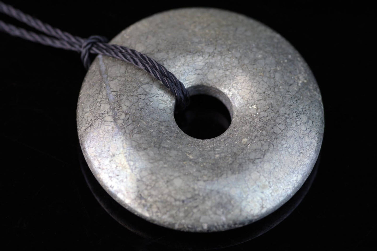 Pyrite pendant – Donut 30mm