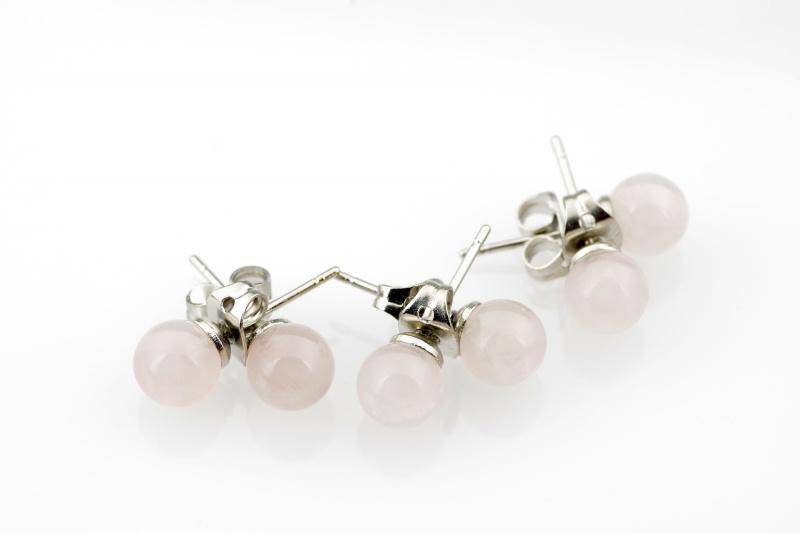 Rose quartz earrings – 6mm