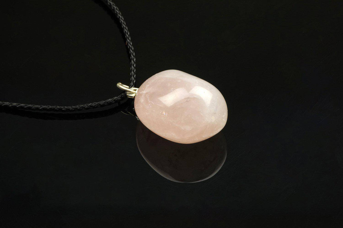Rose quartz pendant – Pebble