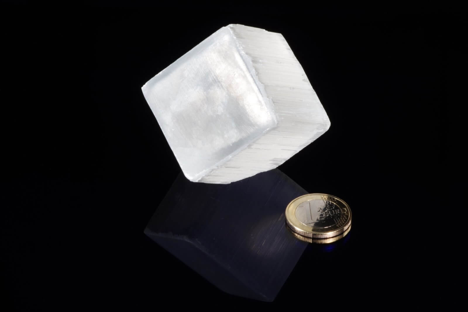 Selenite cube – placed