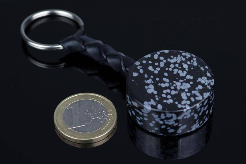 Snowflake obsidian keychain – Leather
