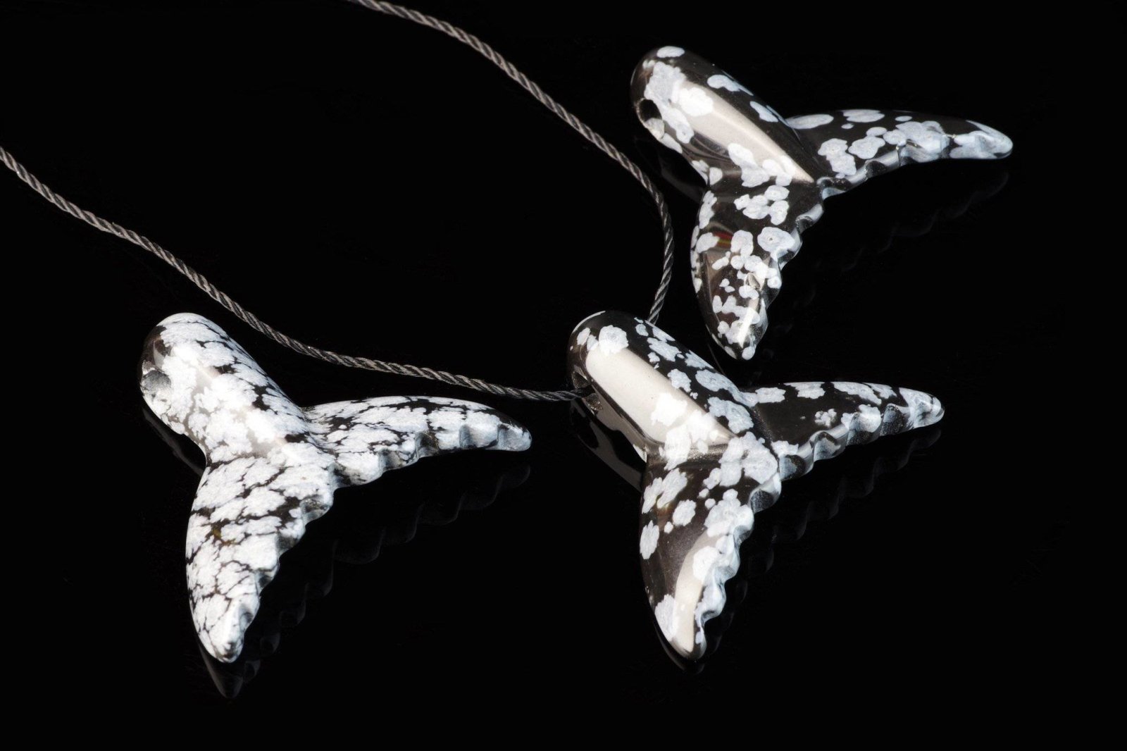 Snowflake obsidian pendant – Dolphin tail
